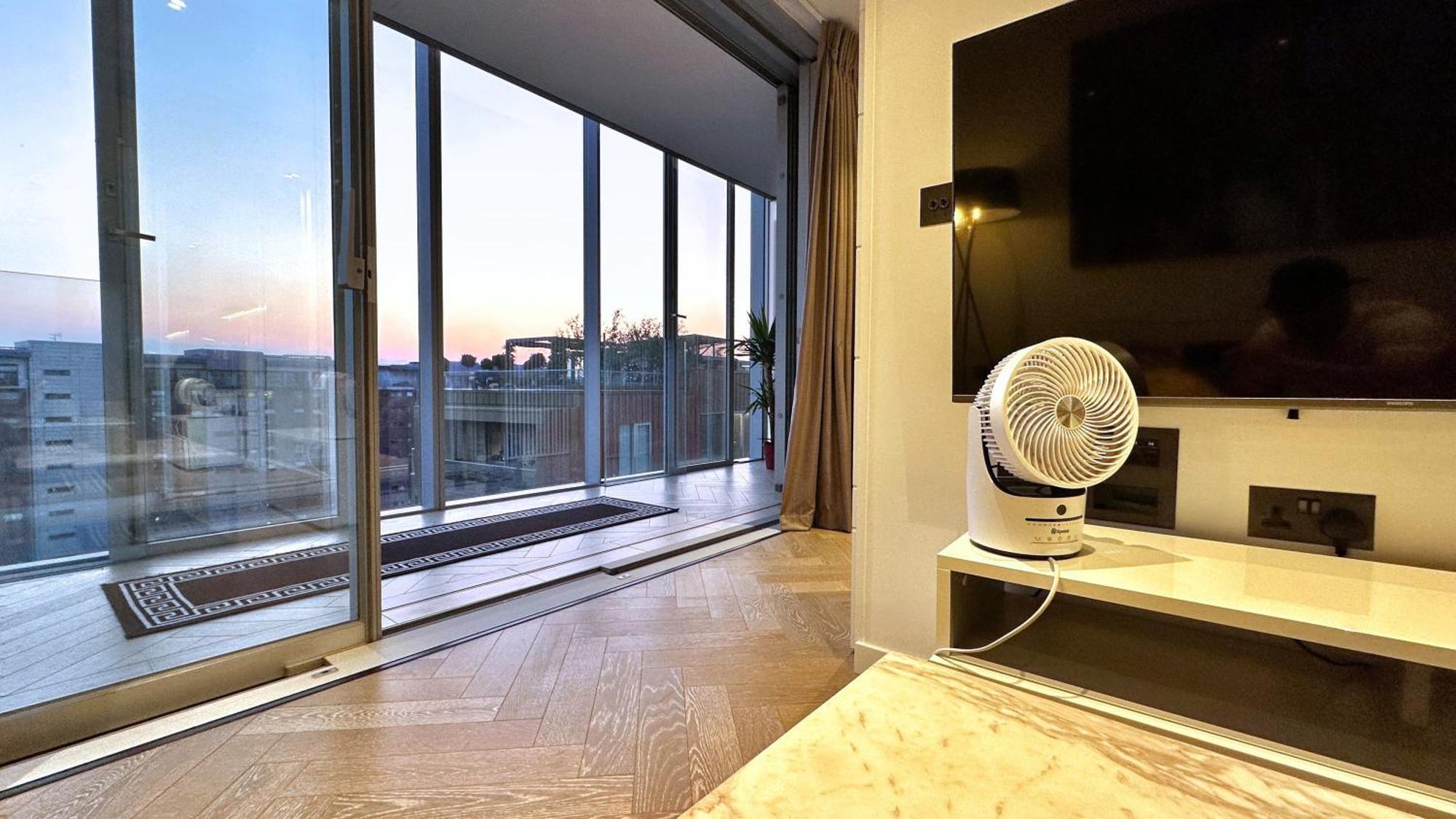 Battersea Power Station - Winter Garden Balcony & 1Gb Wifi - Luxurylondonstays 外观 照片